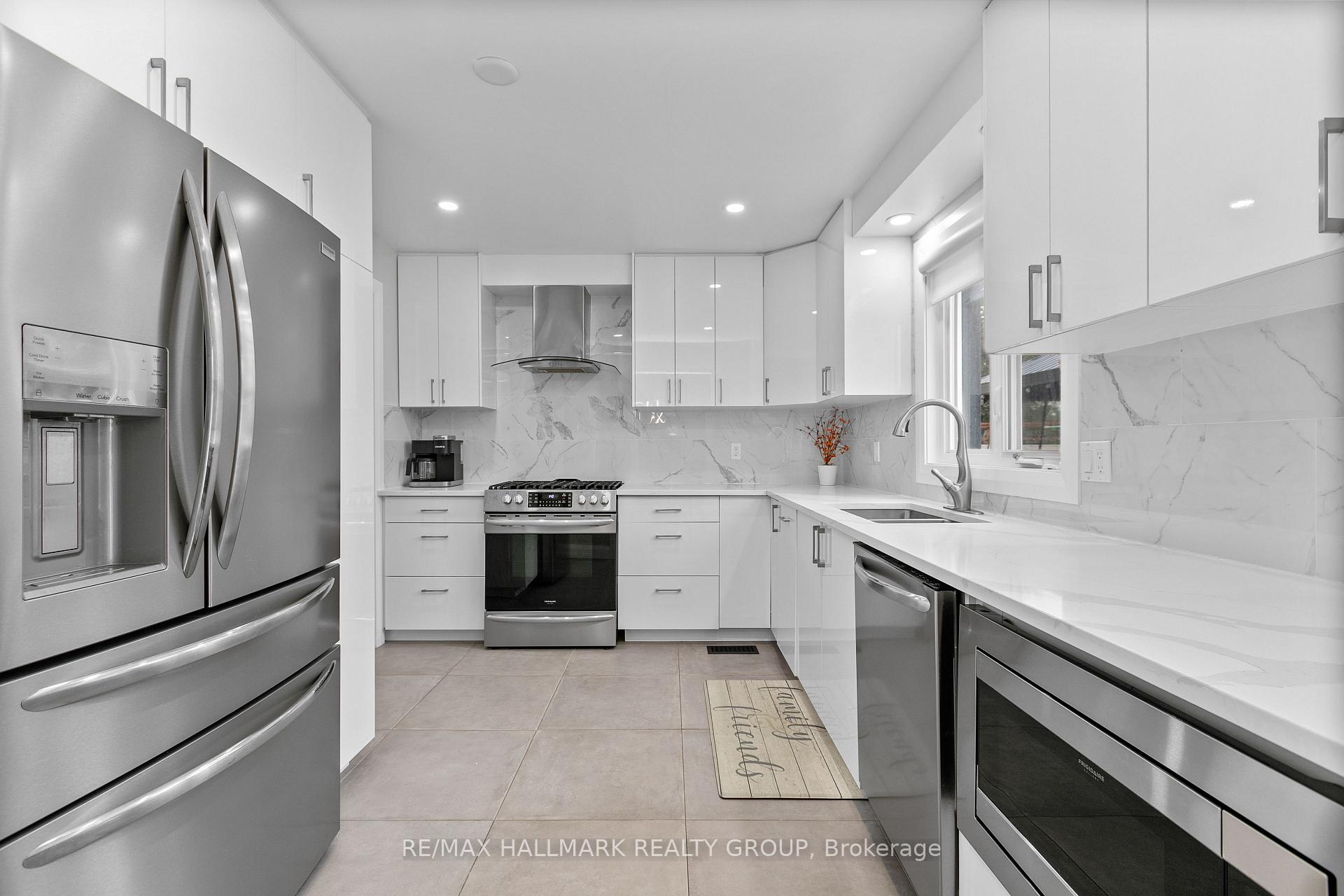 Photo 9 of 1609 Bottriell Way, Ottawa, Fallingbrook/Pineridge — HOMEH