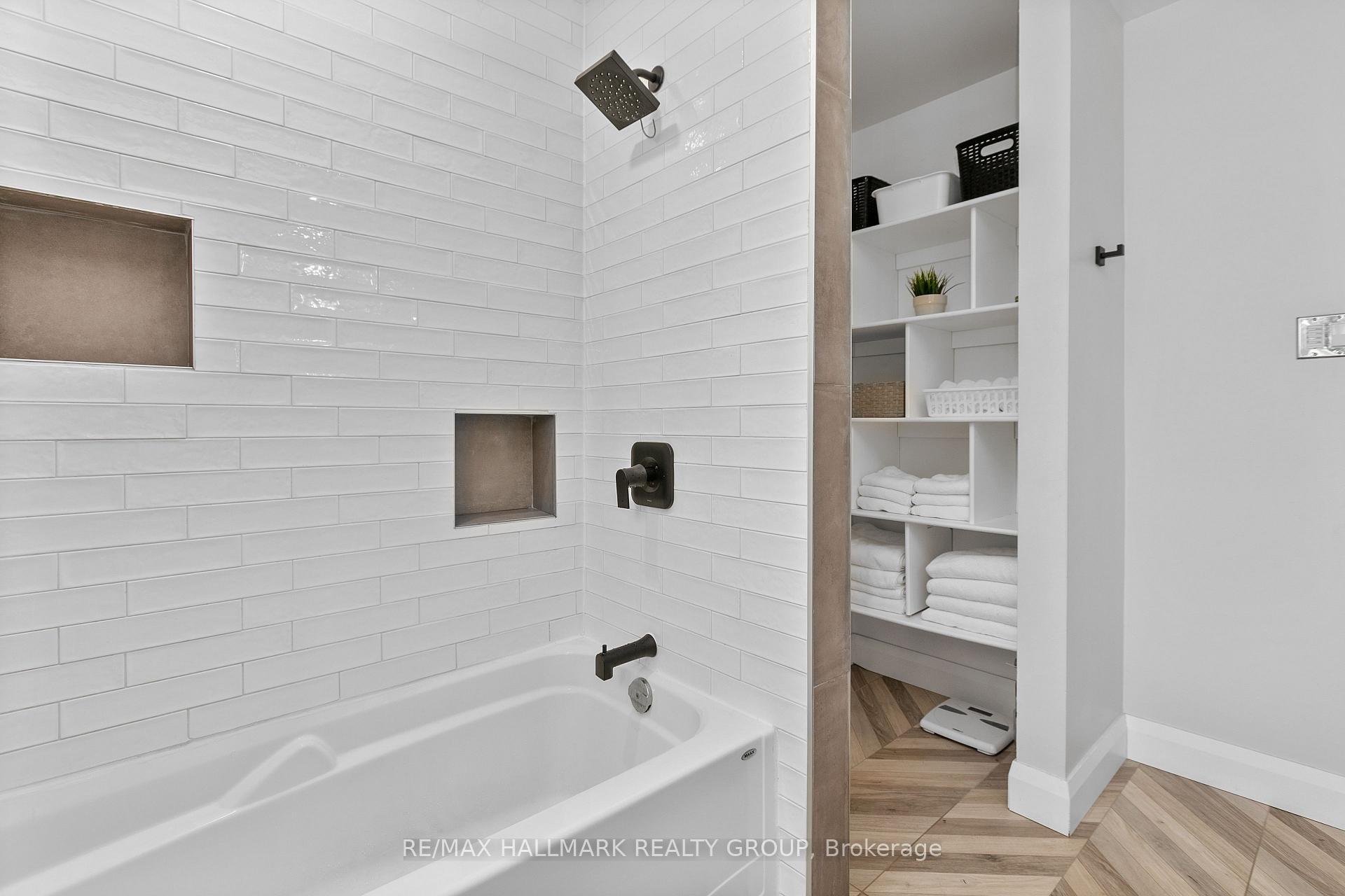Photo 18 of 1609 Bottriell Way, Ottawa, Fallingbrook/Pineridge — HOMEH