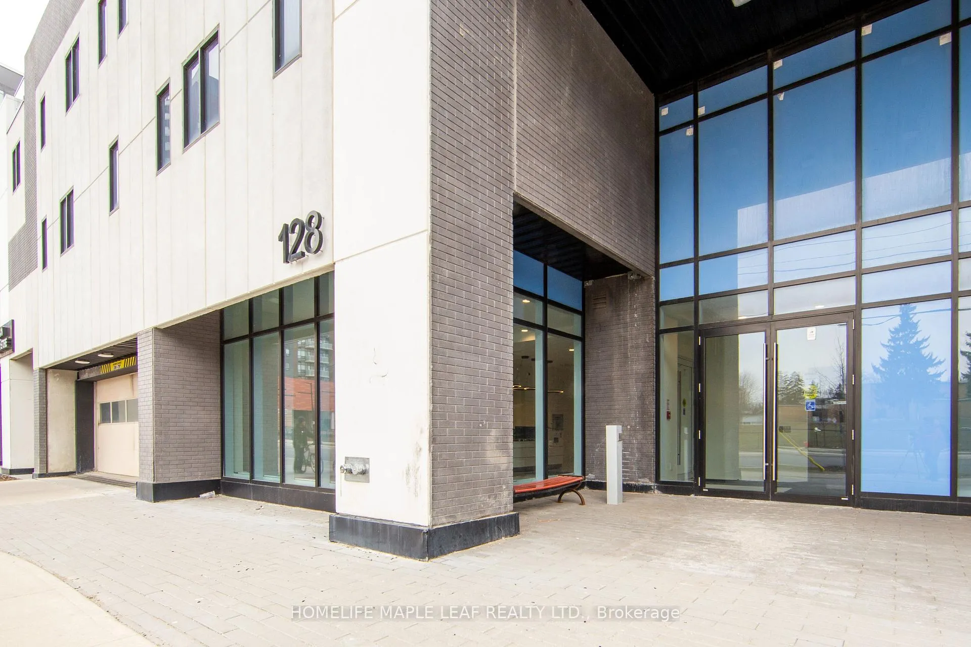 Photo 3 of Unit 1402, 128 King Street N, Waterloo, Downtown Waterloo — HOMEH