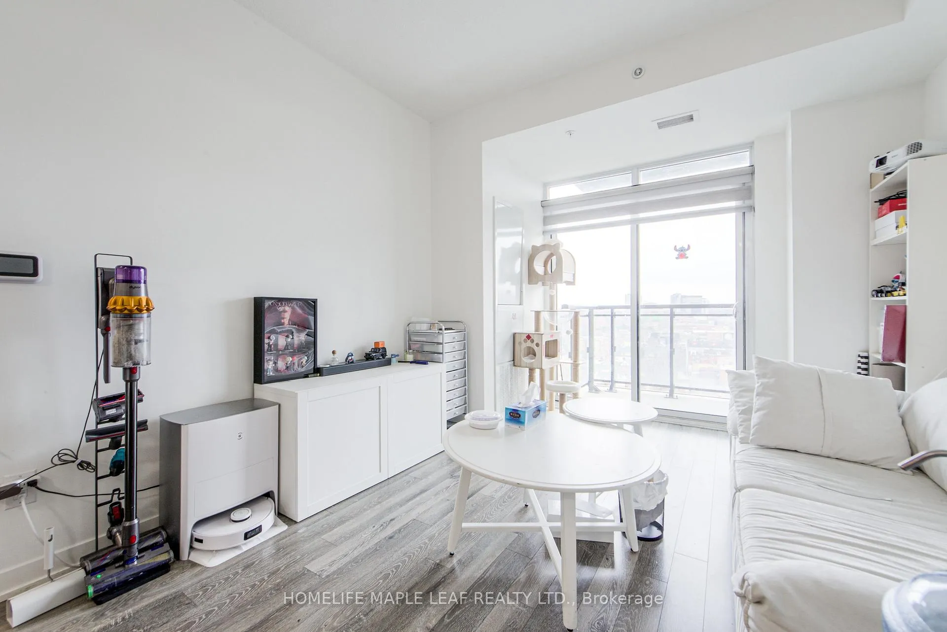 Photo 9 of Unit 1402, 128 King Street N, Waterloo, Downtown Waterloo — HOMEH