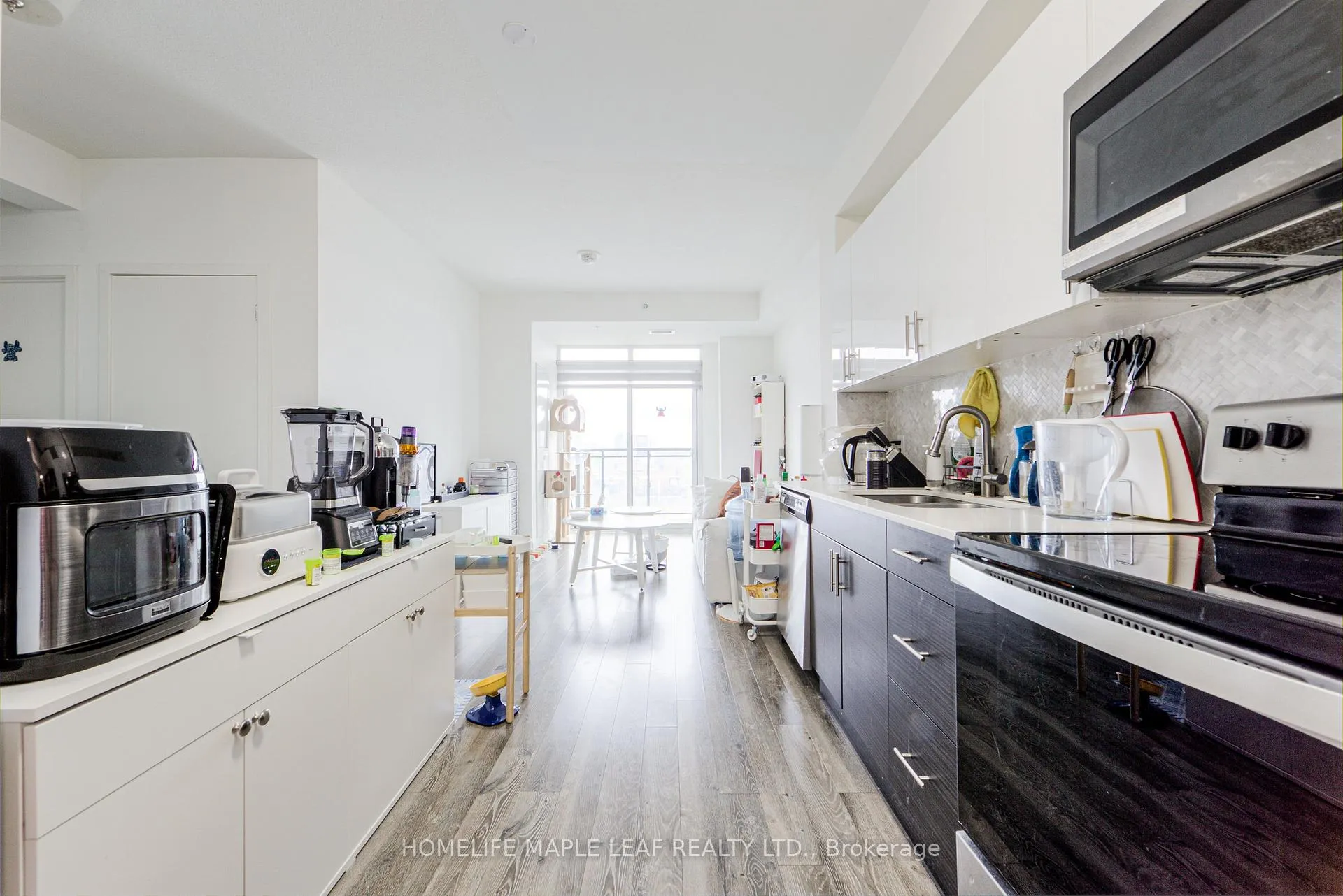 Photo 12 of Unit 1402, 128 King Street N, Waterloo, Downtown Waterloo — HOMEH