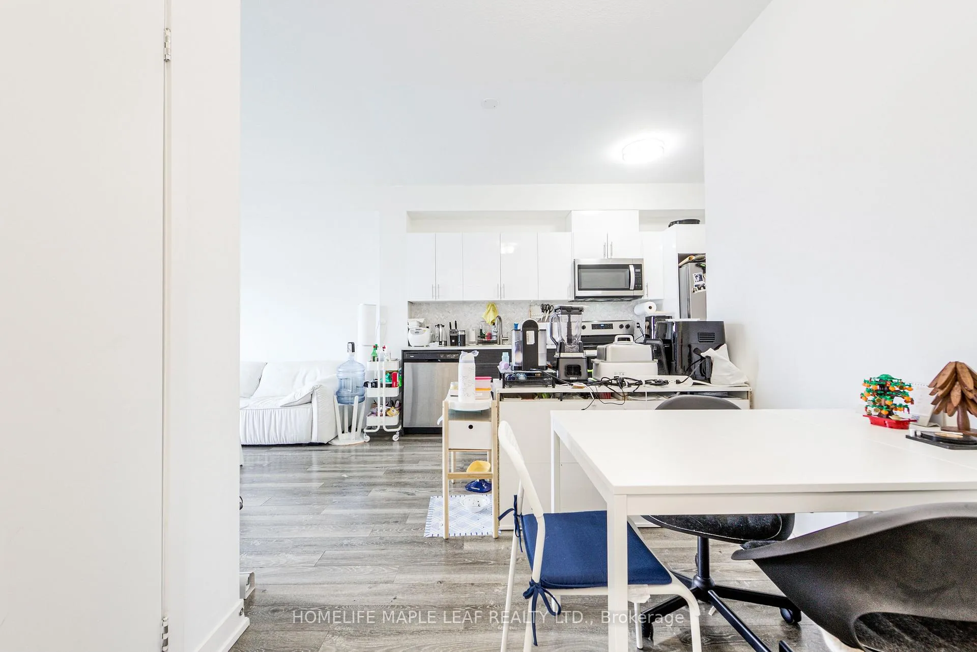 Photo 16 of Unit 1402, 128 King Street N, Waterloo, Downtown Waterloo — HOMEH