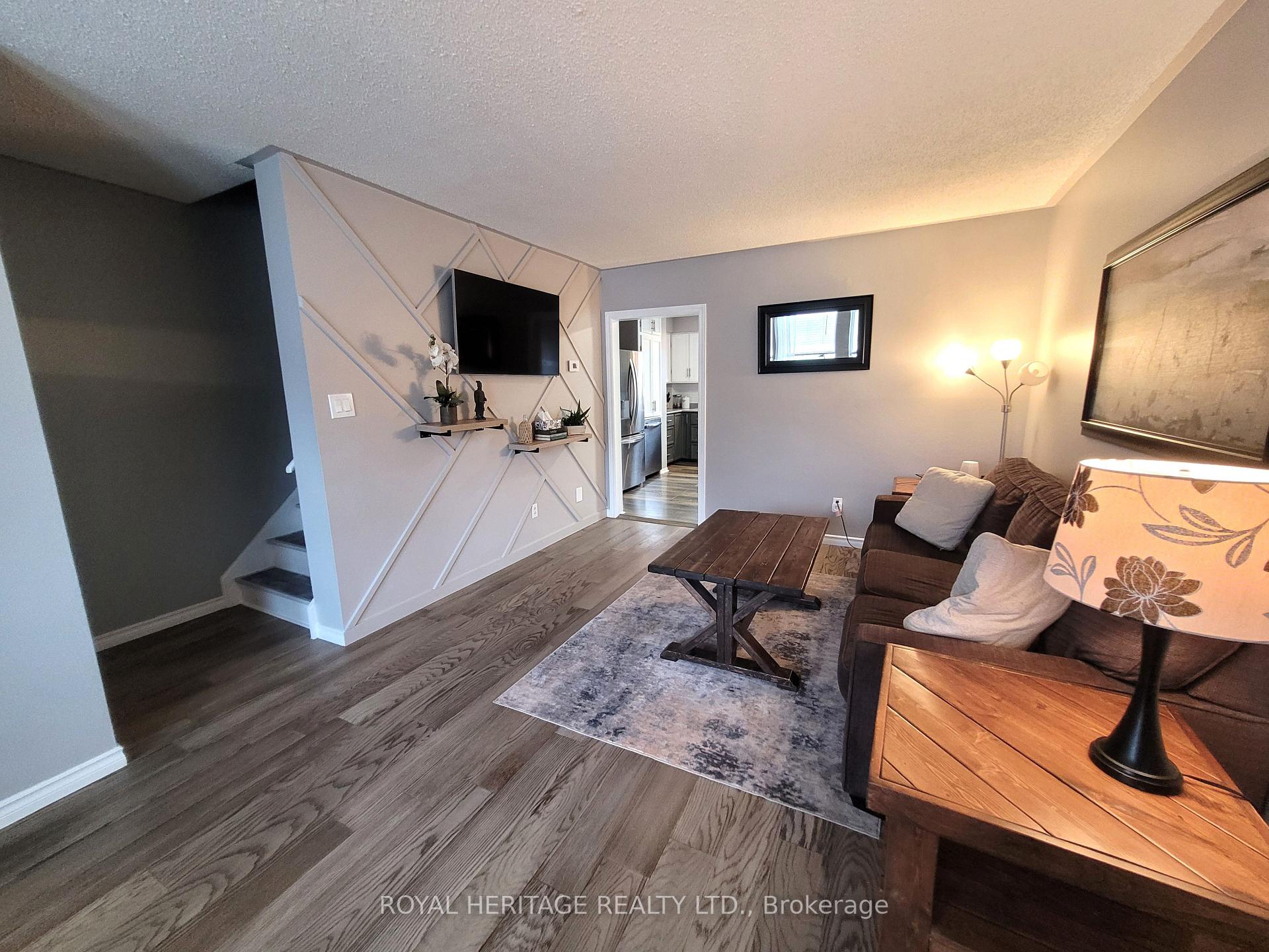 Photo 6 of 681 Athol Street E, Oshawa, Donevan — HOMEH