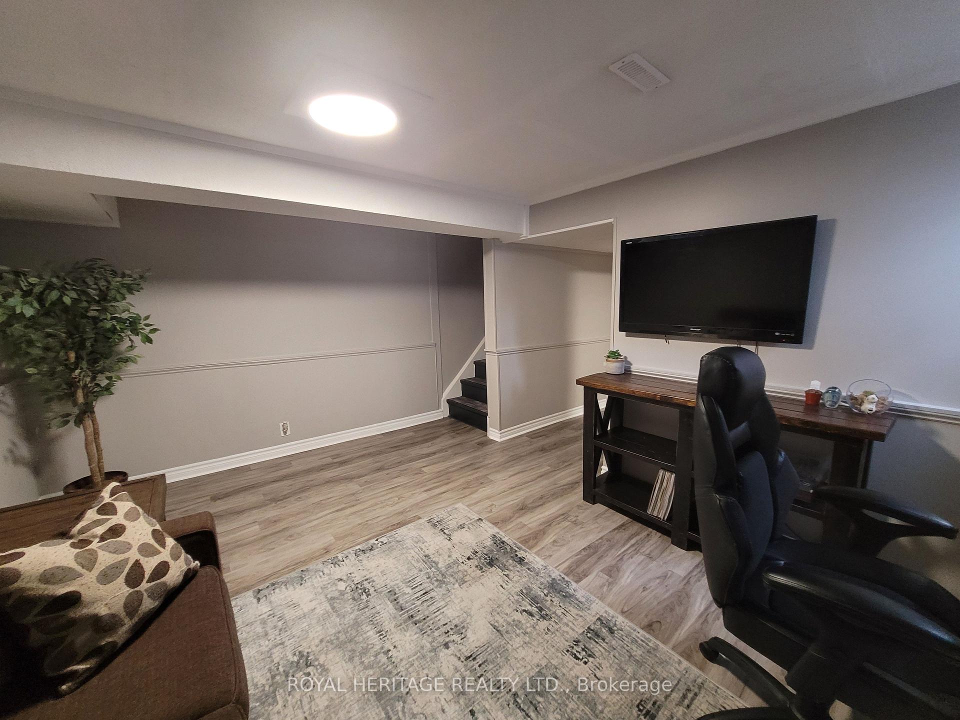 Photo 27 of 681 Athol Street E, Oshawa, Donevan — HOMEH