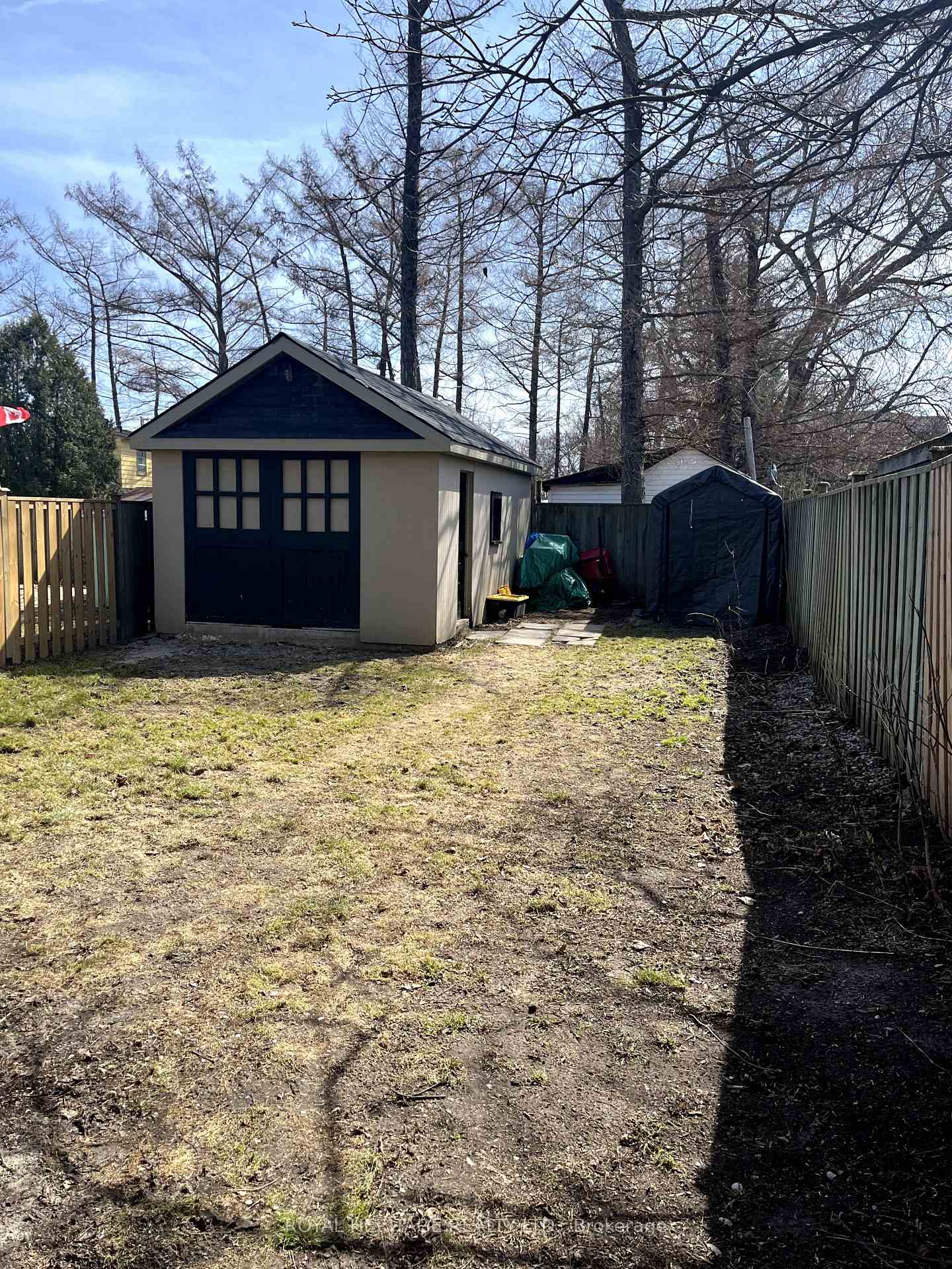 Photo 38 of 681 Athol Street E, Oshawa, Donevan — HOMEH