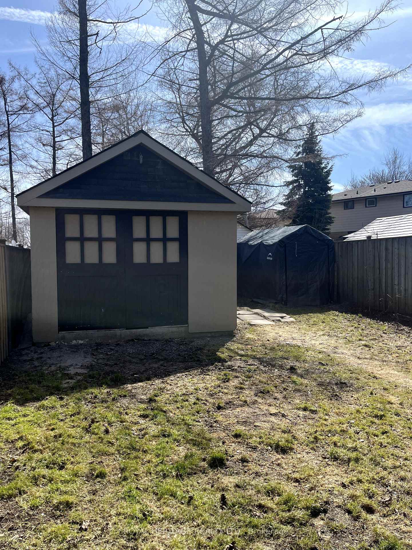 Photo 39 of 681 Athol Street E, Oshawa, Donevan — HOMEH