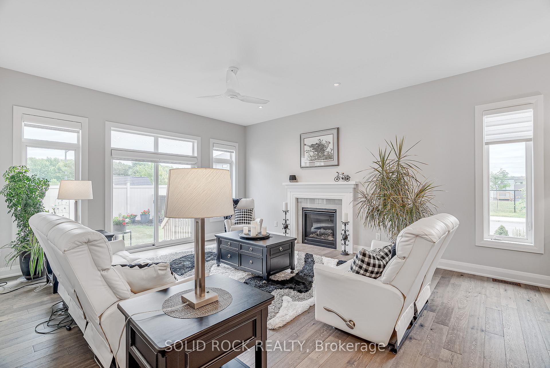 Photo 17 of 135 Pathfinder Way, Ottawa, Riverside South/Gloucester Glen — HOMEH