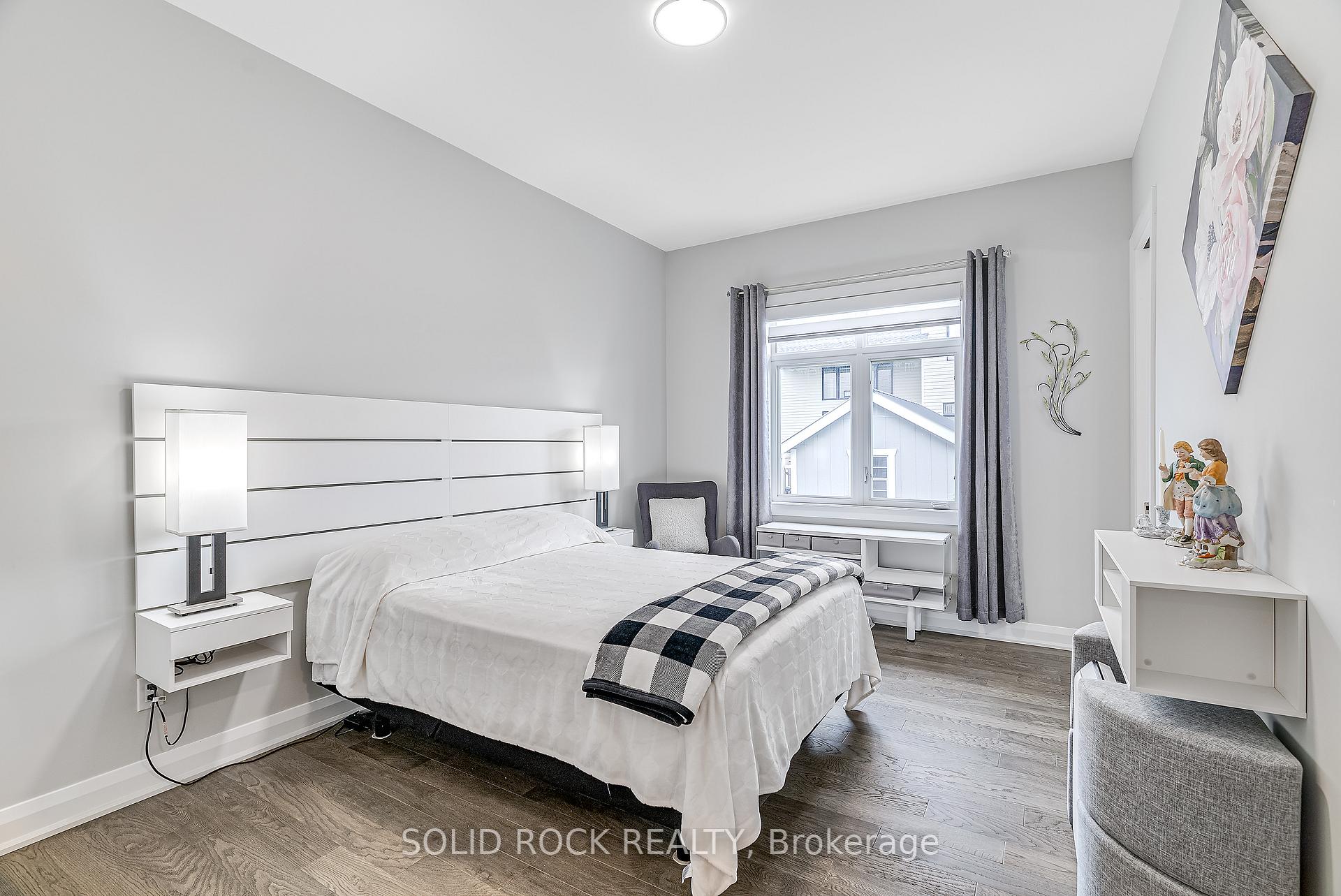 Photo 20 of 135 Pathfinder Way, Ottawa, Riverside South/Gloucester Glen — HOMEH