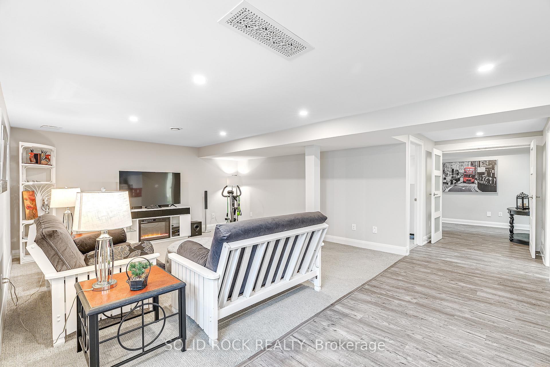 Photo 35 of 135 Pathfinder Way, Ottawa, Riverside South/Gloucester Glen — HOMEH