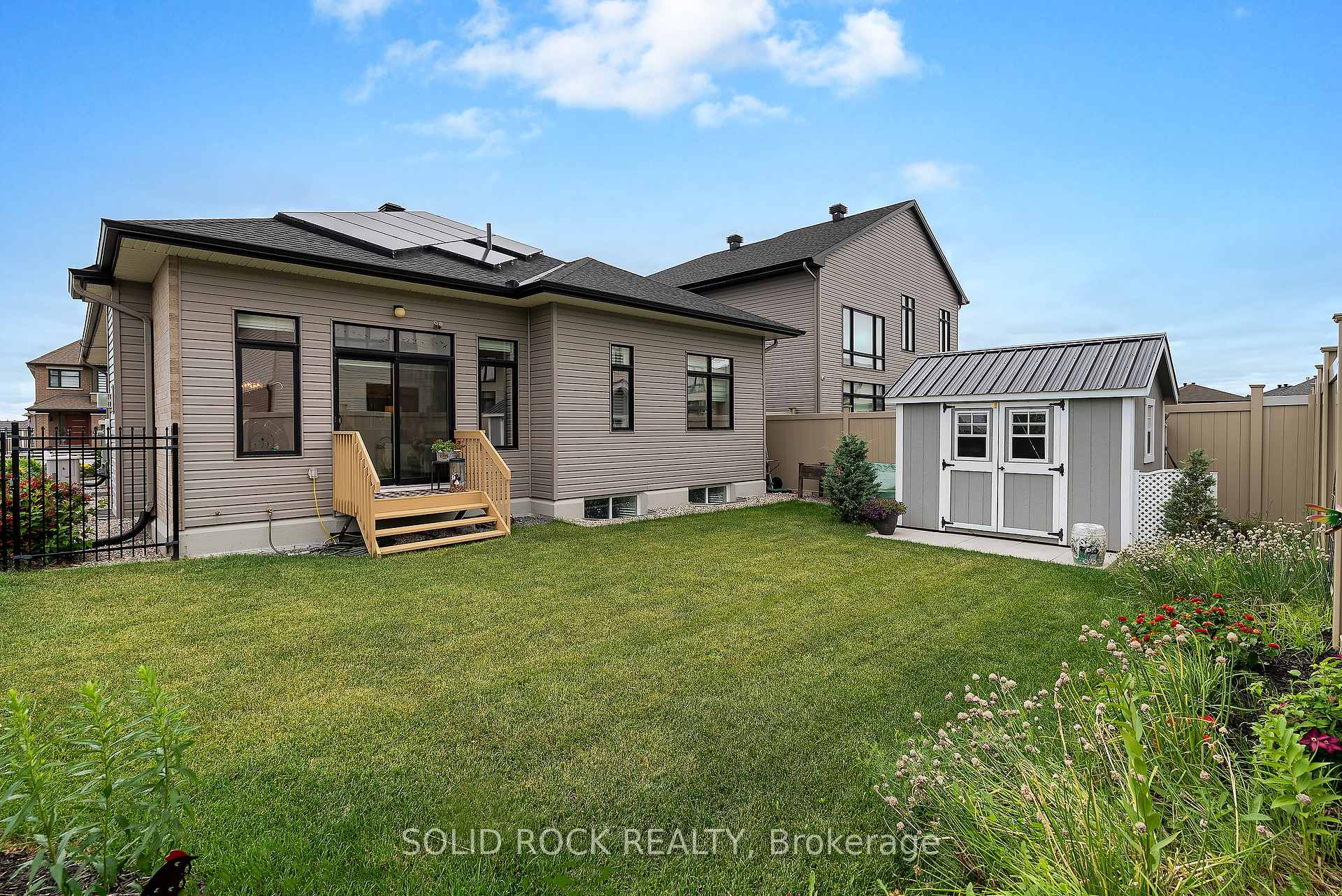 Photo 48 of 135 Pathfinder Way, Ottawa, Riverside South/Gloucester Glen — HOMEH