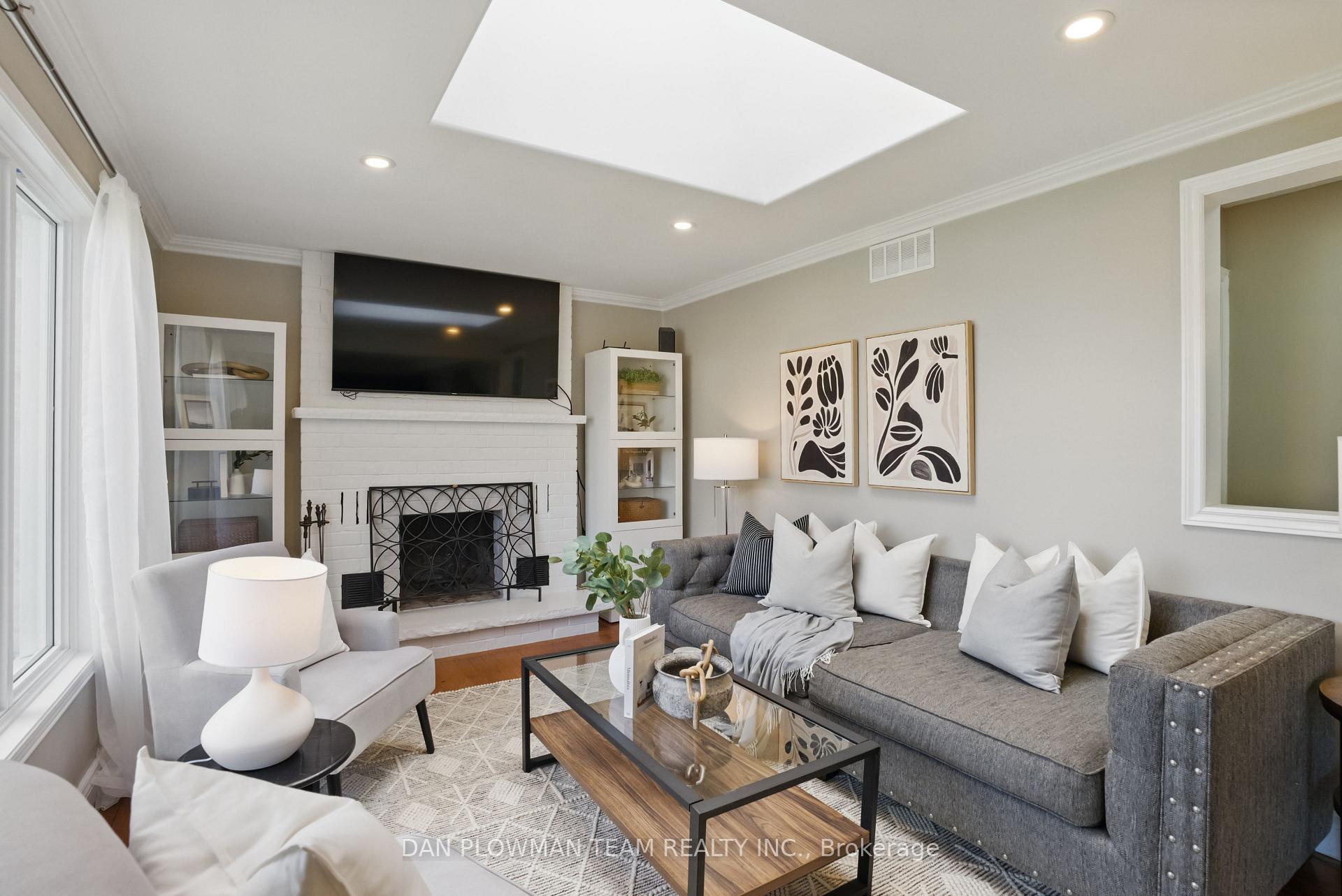Photo 16 of 134 Hialeah Crescent, Whitby, Blue Grass Meadows — HOMEH