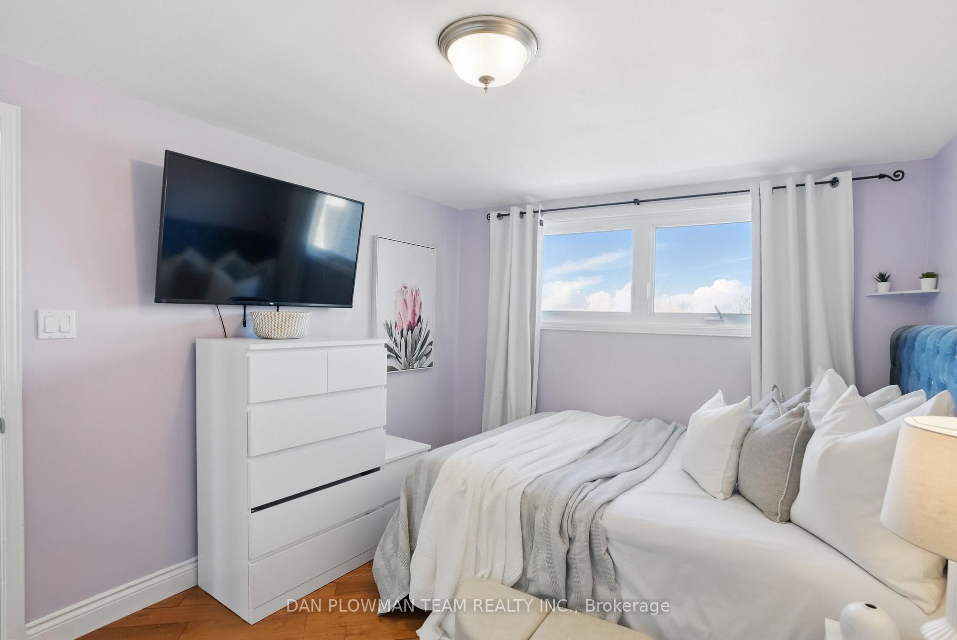 Photo 28 of 134 Hialeah Crescent, Whitby, Blue Grass Meadows — HOMEH