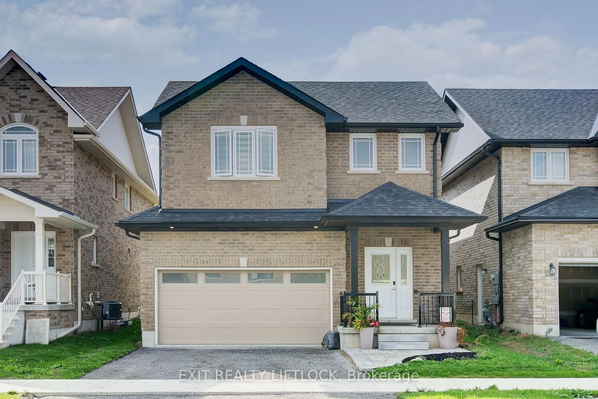 Photo 1 of 603 Lemay Grove, Peterborough, Monaghan Ward 2 — HOMEH