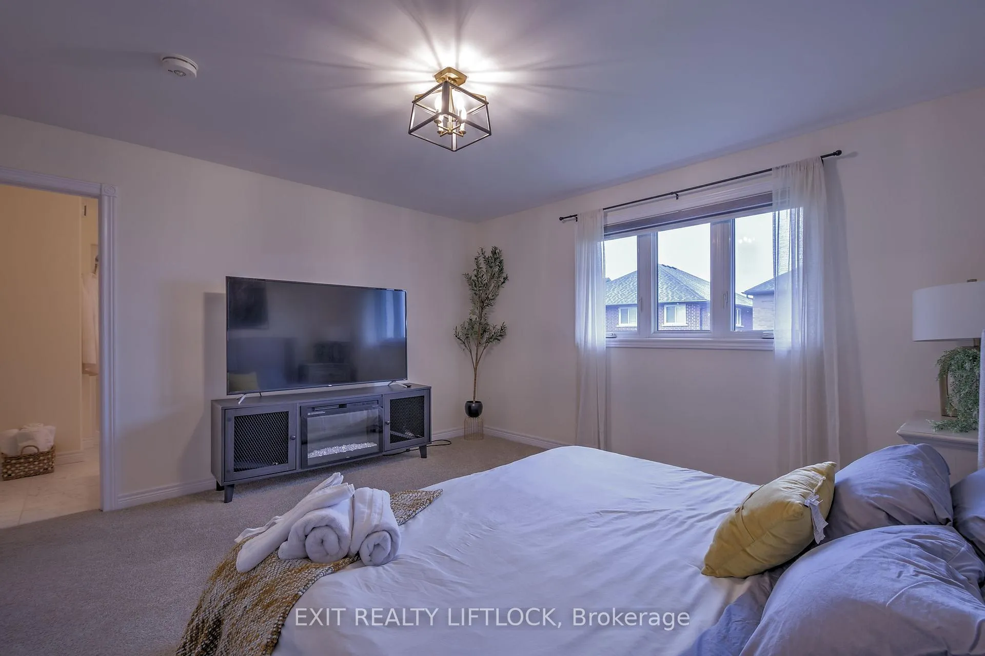 Photo 25 of 603 Lemay Grove, Peterborough, Monaghan Ward 2 — HOMEH