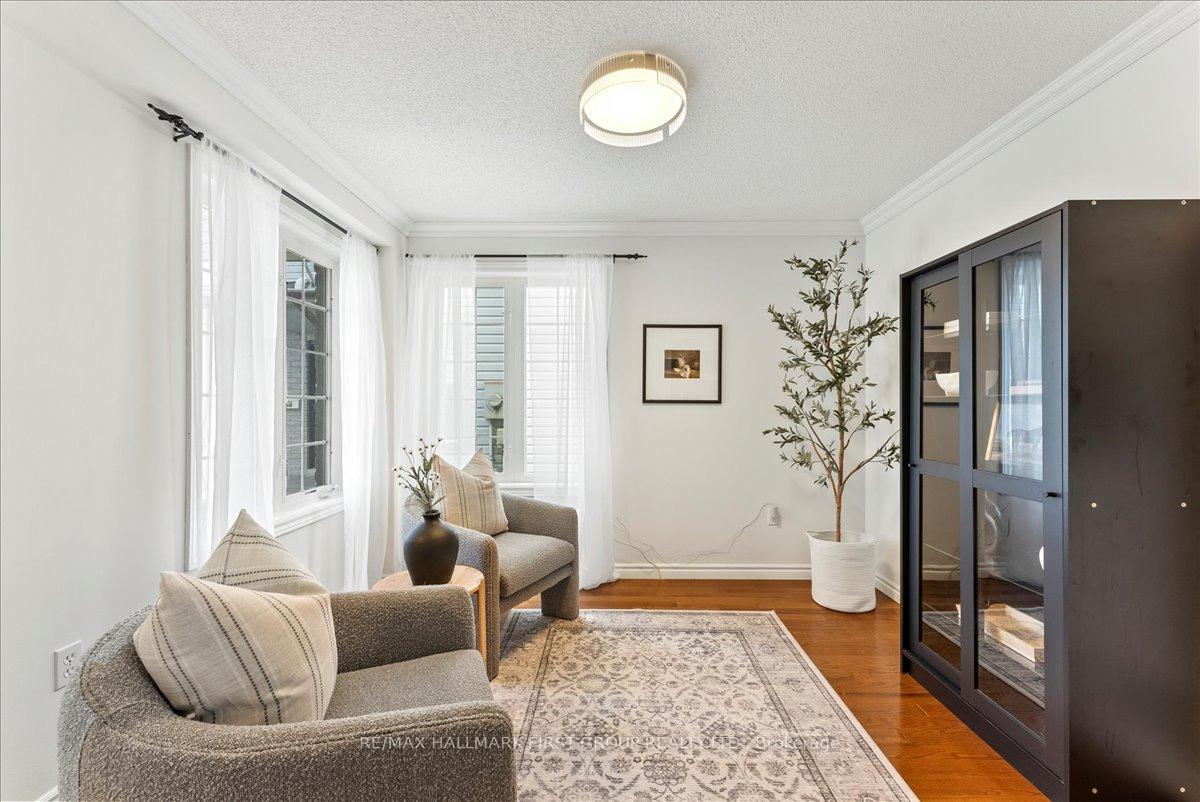 Photo 9 of 1035 Grandlea Court, Oshawa, Pinecrest — HOMEH