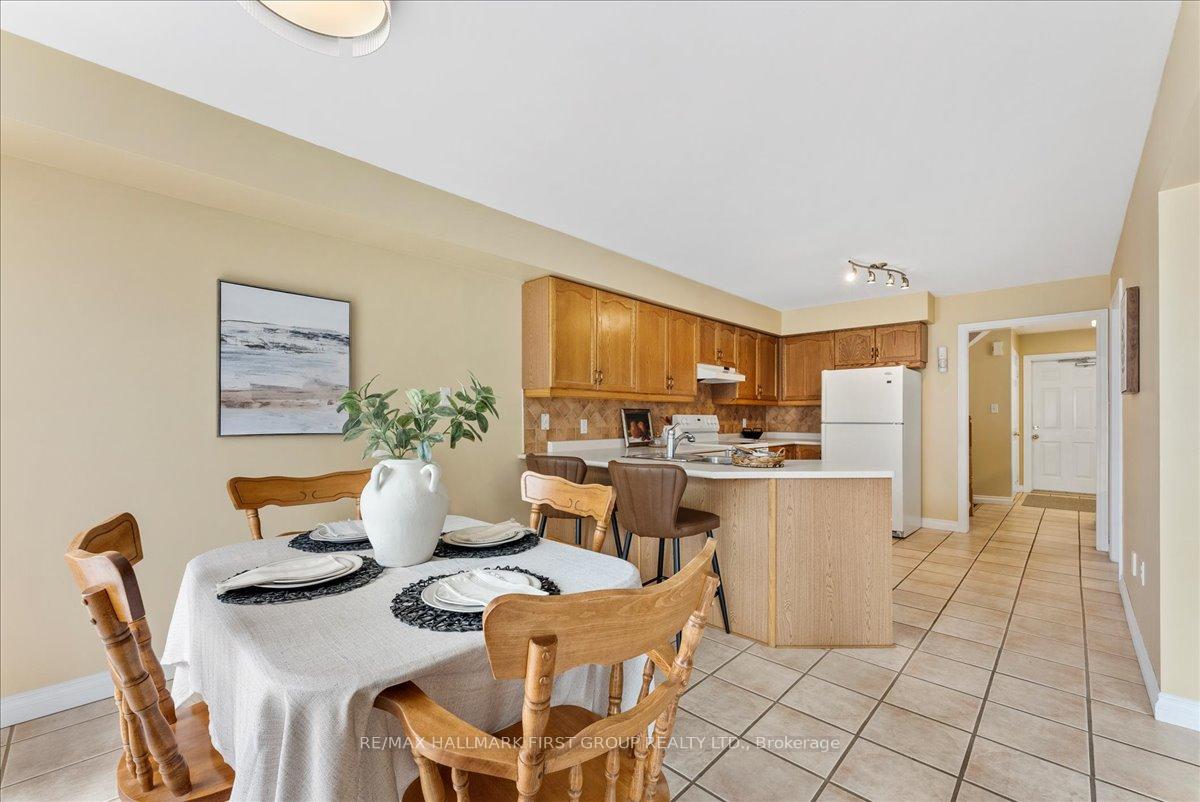 Photo 16 of 1035 Grandlea Court, Oshawa, Pinecrest — HOMEH
