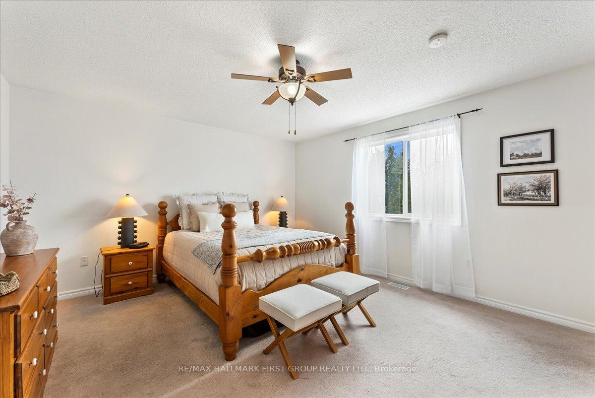 Photo 25 of 1035 Grandlea Court, Oshawa, Pinecrest — HOMEH