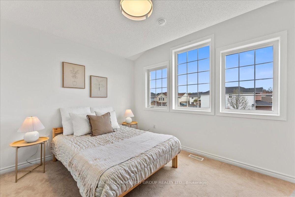 Photo 30 of 1035 Grandlea Court, Oshawa, Pinecrest — HOMEH