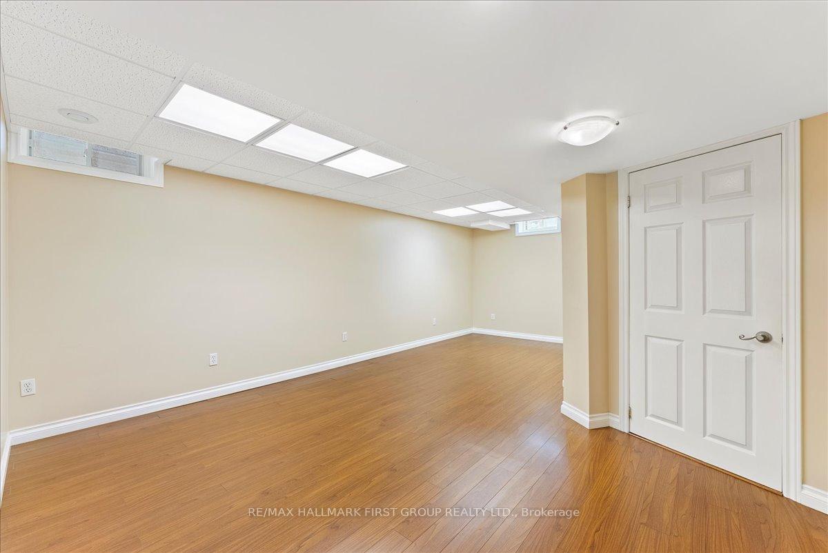 Photo 34 of 1035 Grandlea Court, Oshawa, Pinecrest — HOMEH
