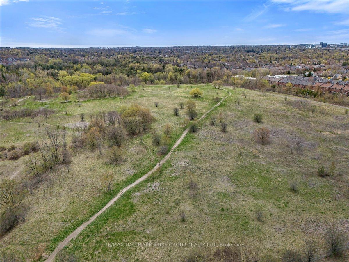 Photo 50 of 1035 Grandlea Court, Oshawa, Pinecrest — HOMEH