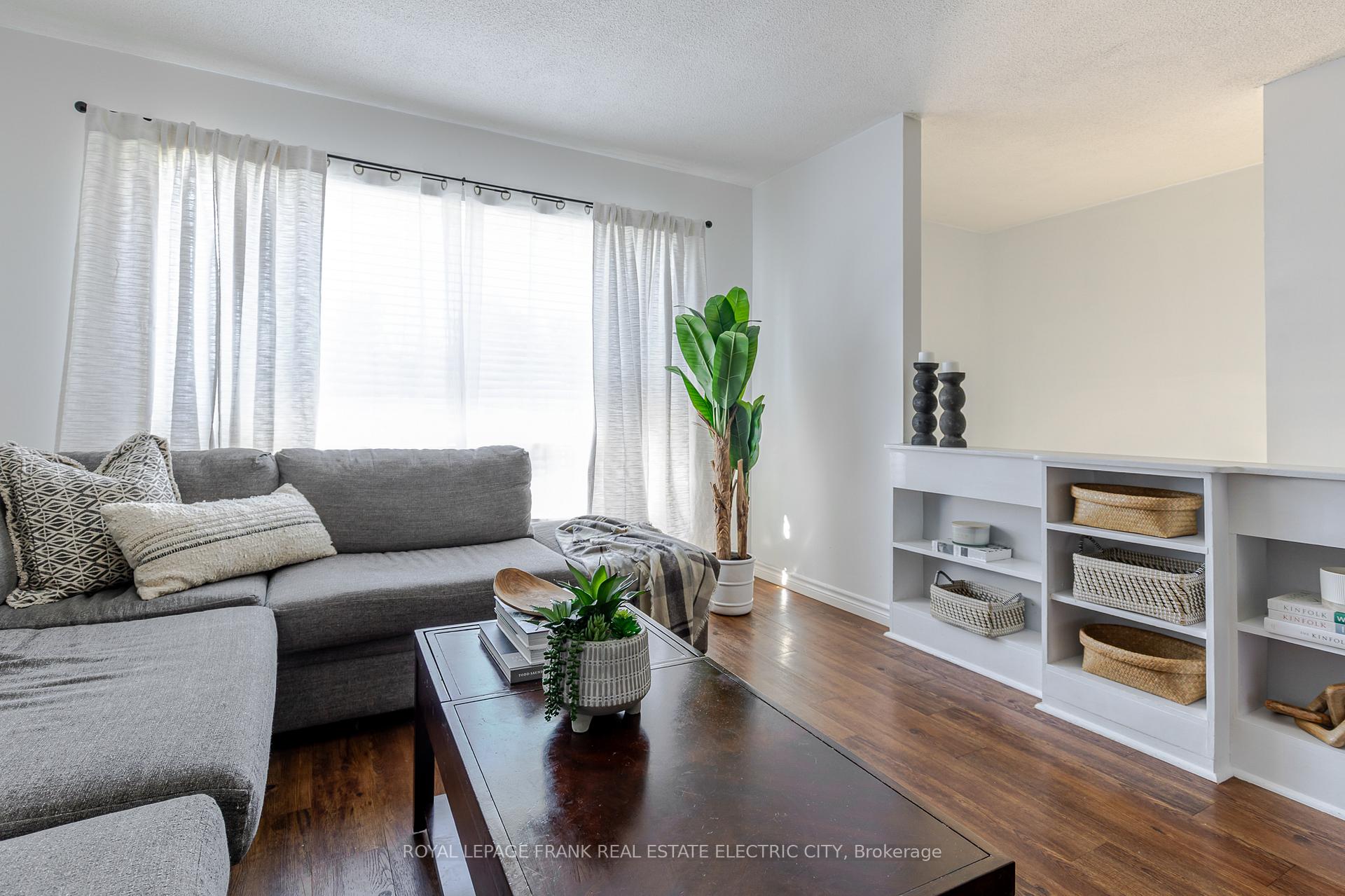 Photo 4 of 2032 Walker Avenue, Peterborough, Ashburnham Ward 4 — HOMEH