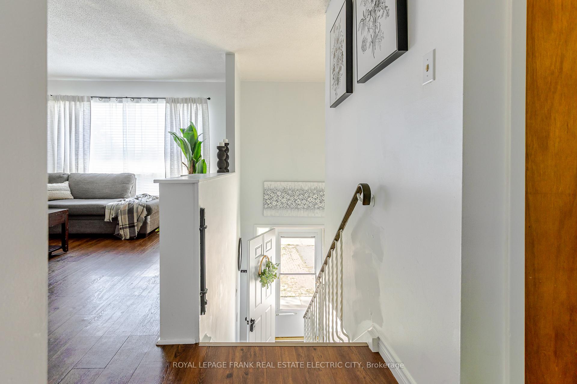 Photo 9 of 2032 Walker Avenue, Peterborough, Ashburnham Ward 4 — HOMEH