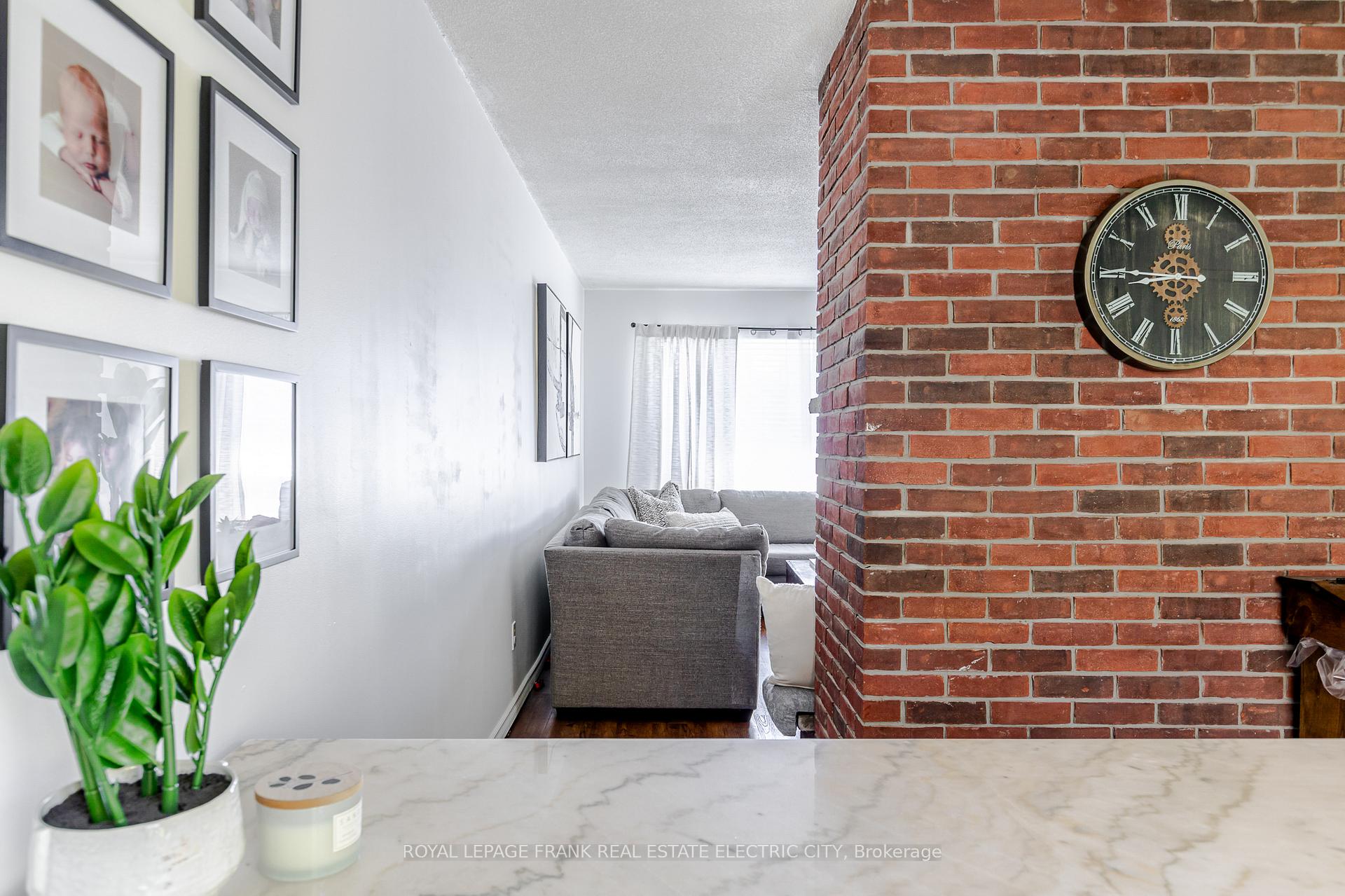 Photo 18 of 2032 Walker Avenue, Peterborough, Ashburnham Ward 4 — HOMEH