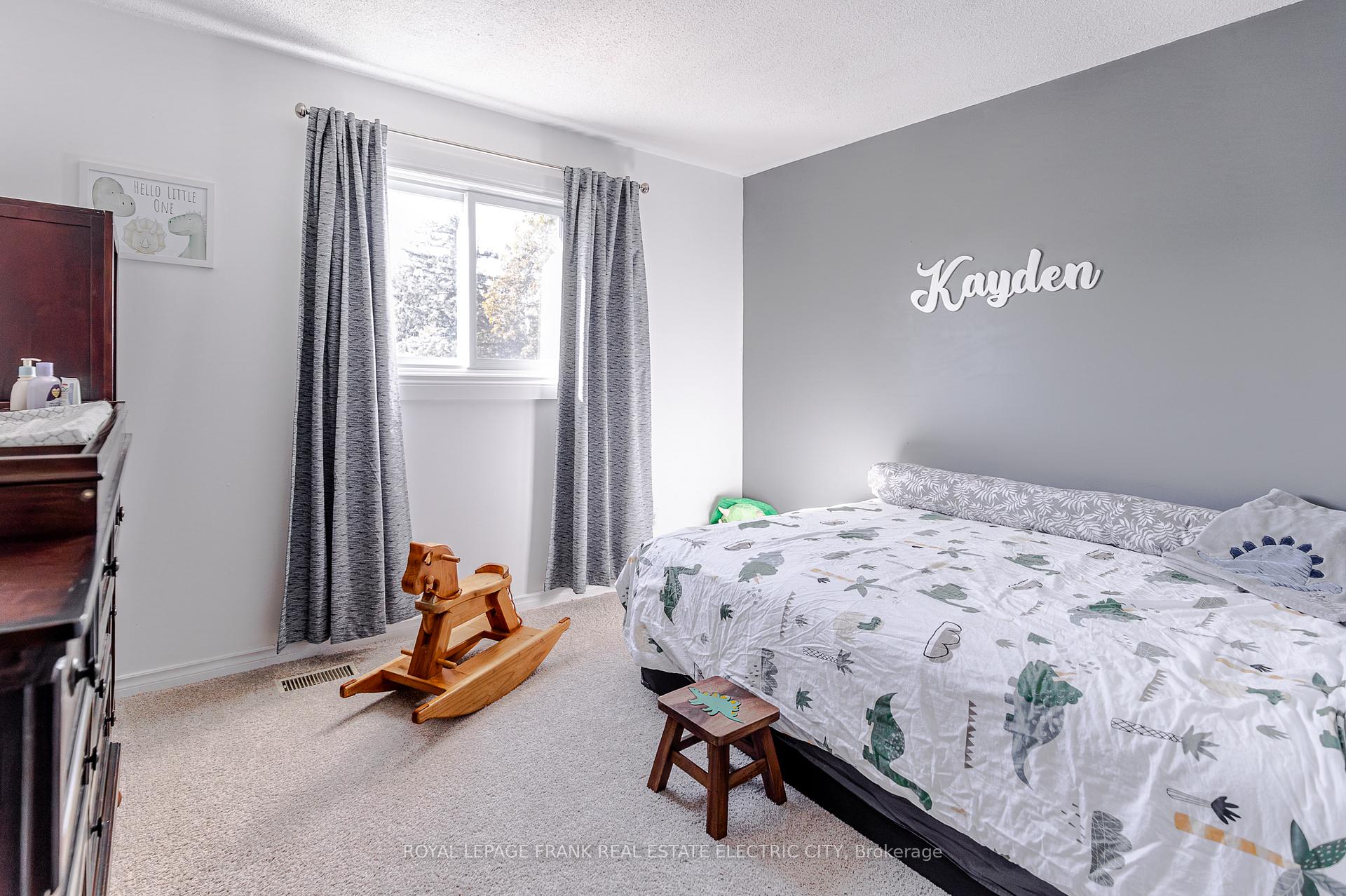 Photo 29 of 2032 Walker Avenue, Peterborough, Ashburnham Ward 4 — HOMEH