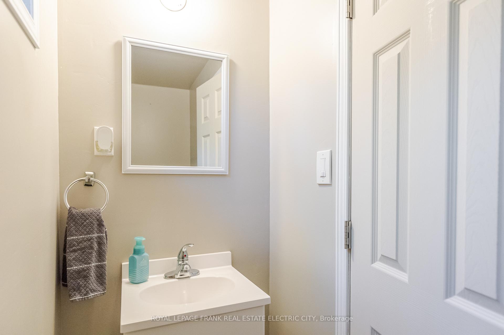 Photo 42 of 2032 Walker Avenue, Peterborough, Ashburnham Ward 4 — HOMEH