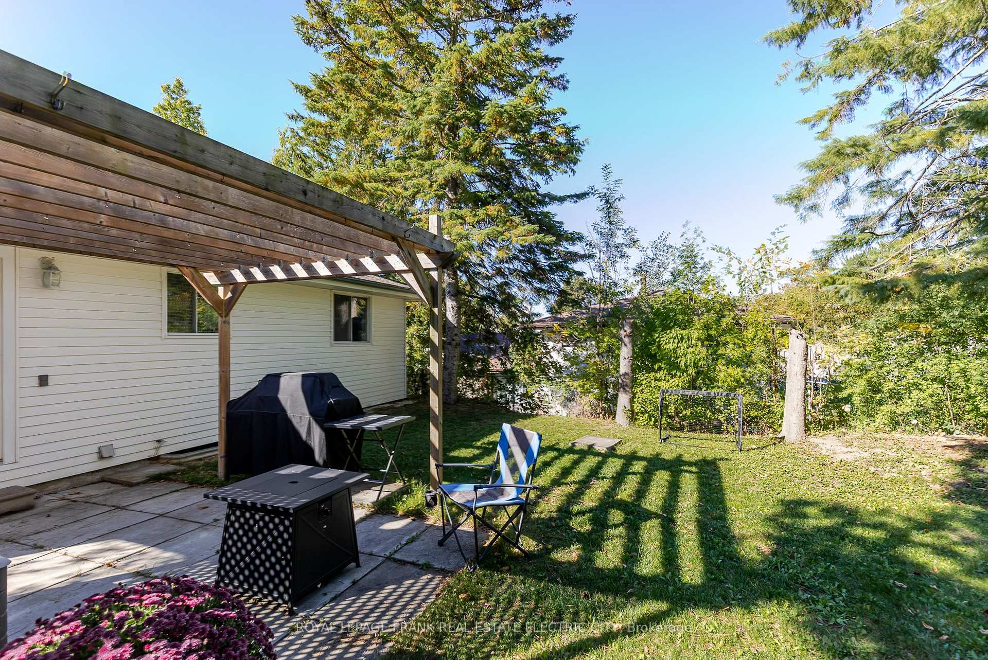 Photo 50 of 2032 Walker Avenue, Peterborough, Ashburnham Ward 4 — HOMEH
