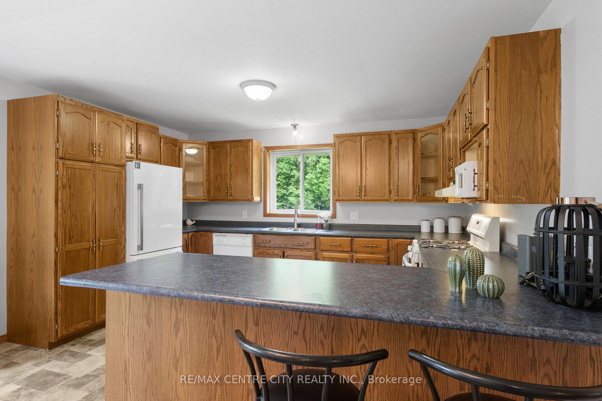 Photo 10 of 56091 Heritage Line, Bayham, Straffordville — HOMEH