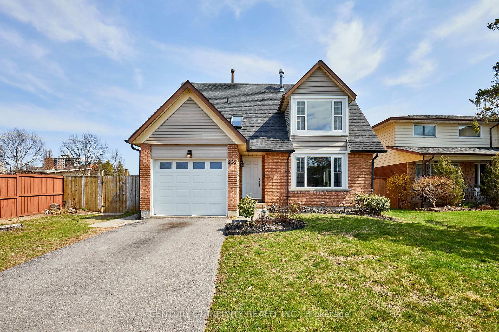 Photo 2 of 232 Iris Court, Oshawa, Centennial — HOMEH