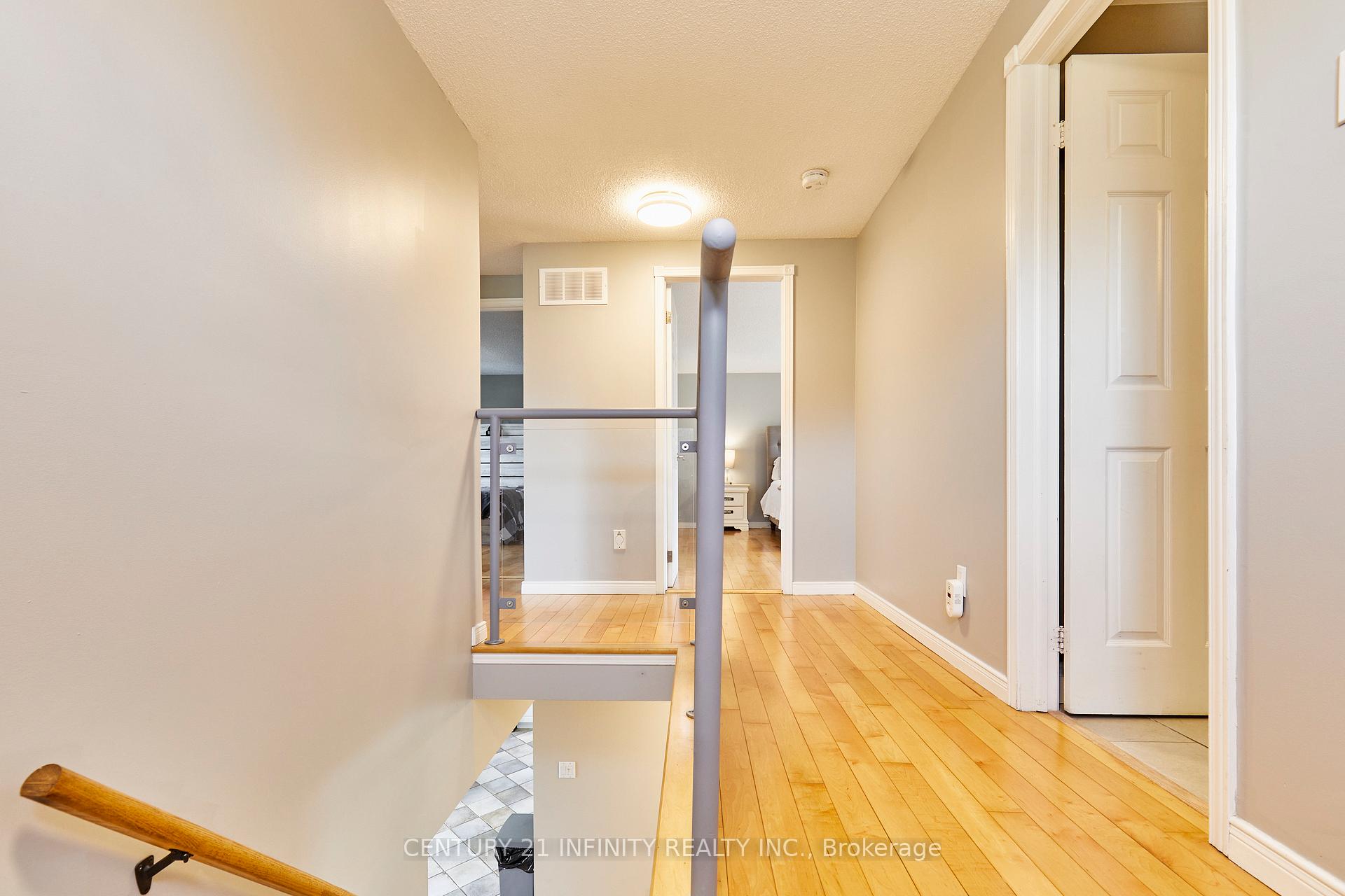 Photo 16 of 232 Iris Court, Oshawa, Centennial — HOMEH
