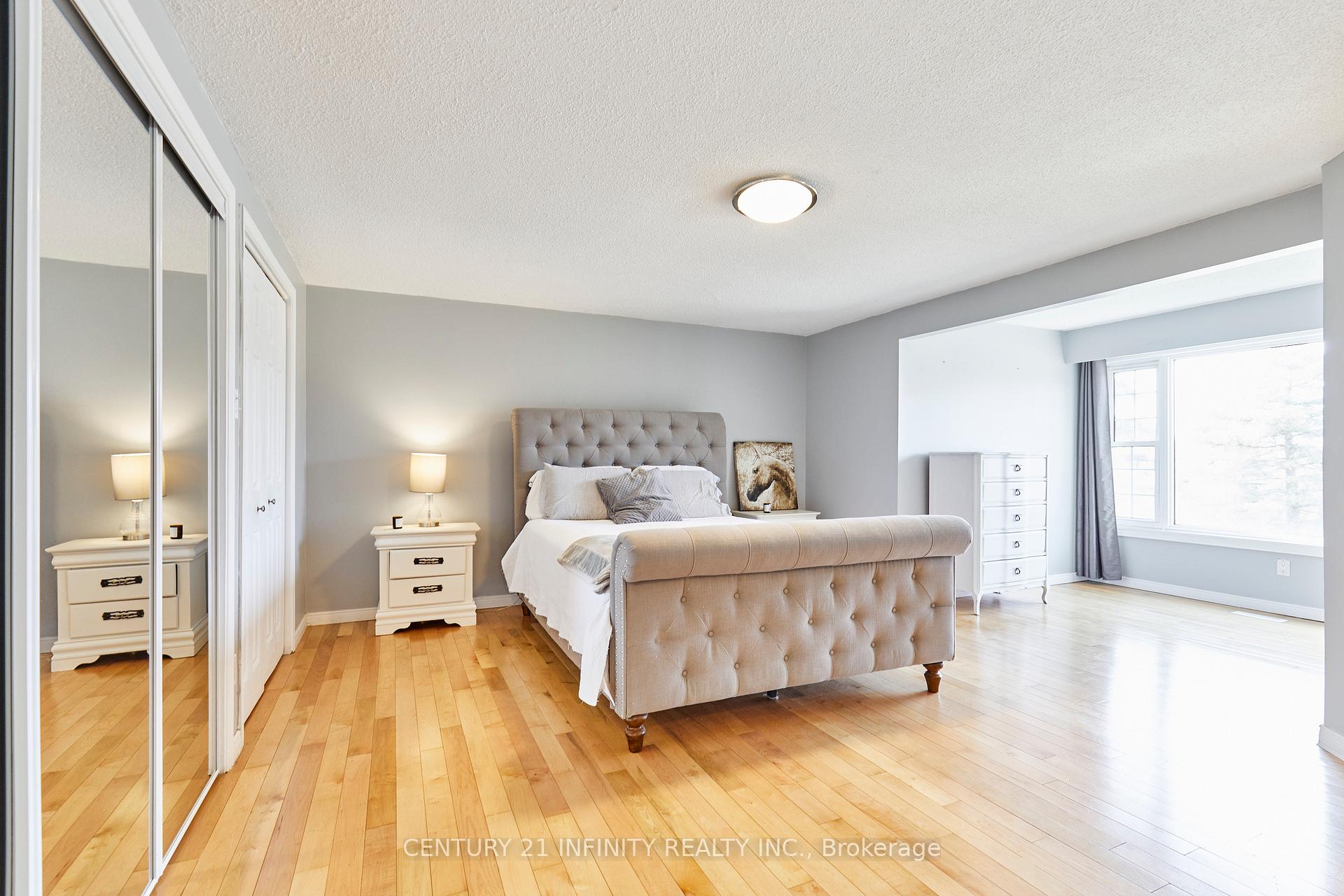 Photo 18 of 232 Iris Court, Oshawa, Centennial — HOMEH