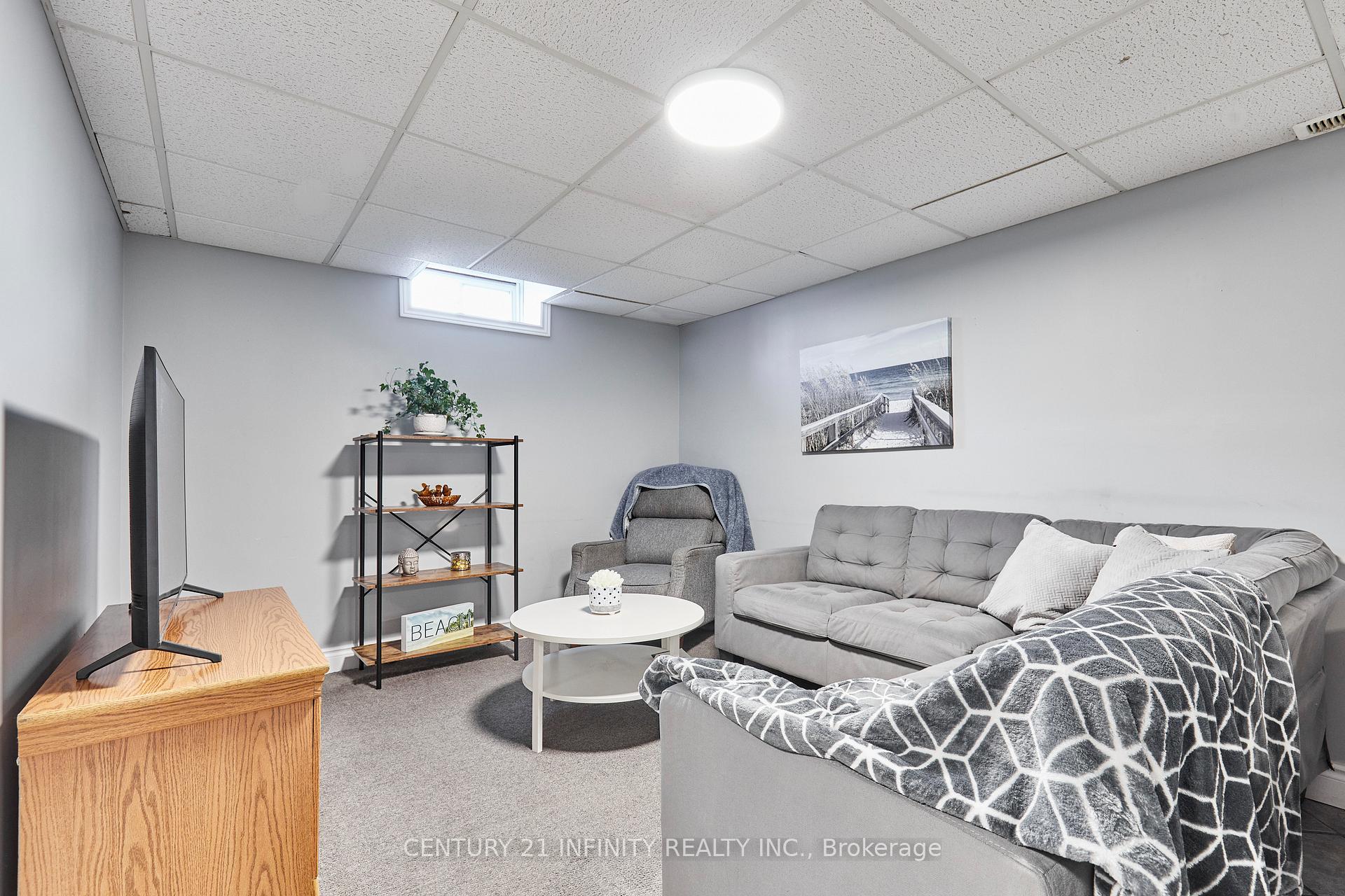 Photo 35 of 232 Iris Court, Oshawa, Centennial — HOMEH