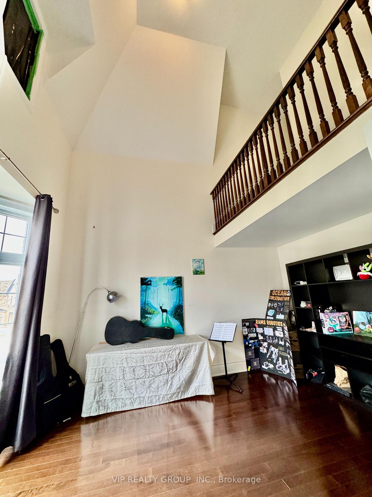 Photo 2 of 55 Yates Avenue, Vaughan, Patterson — HOMEH