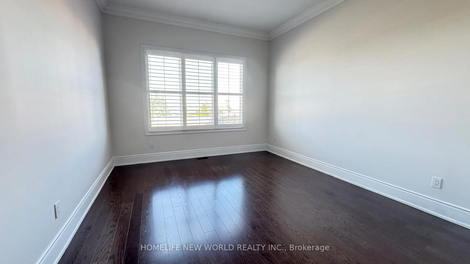 Photo 9 of 10 Ken Sinclair Crescent, Aurora, Aurora Estates — HOMEH