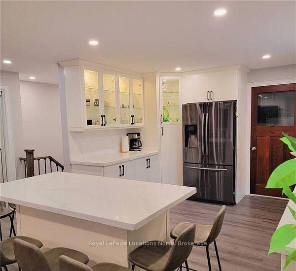 Photo 2 of 145 Campbell Crescent, Blue Mountains — HOMEH