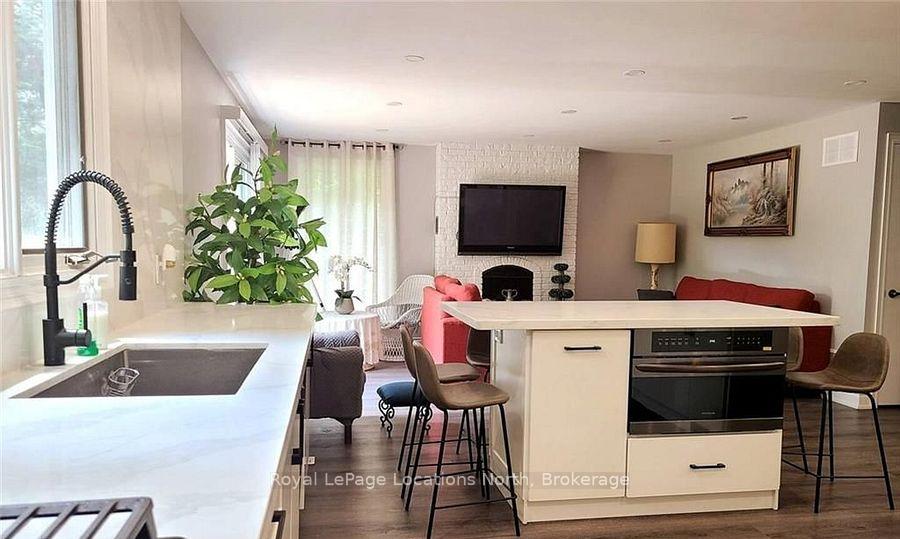 Photo 3 of 145 Campbell Crescent, Blue Mountains — HOMEH