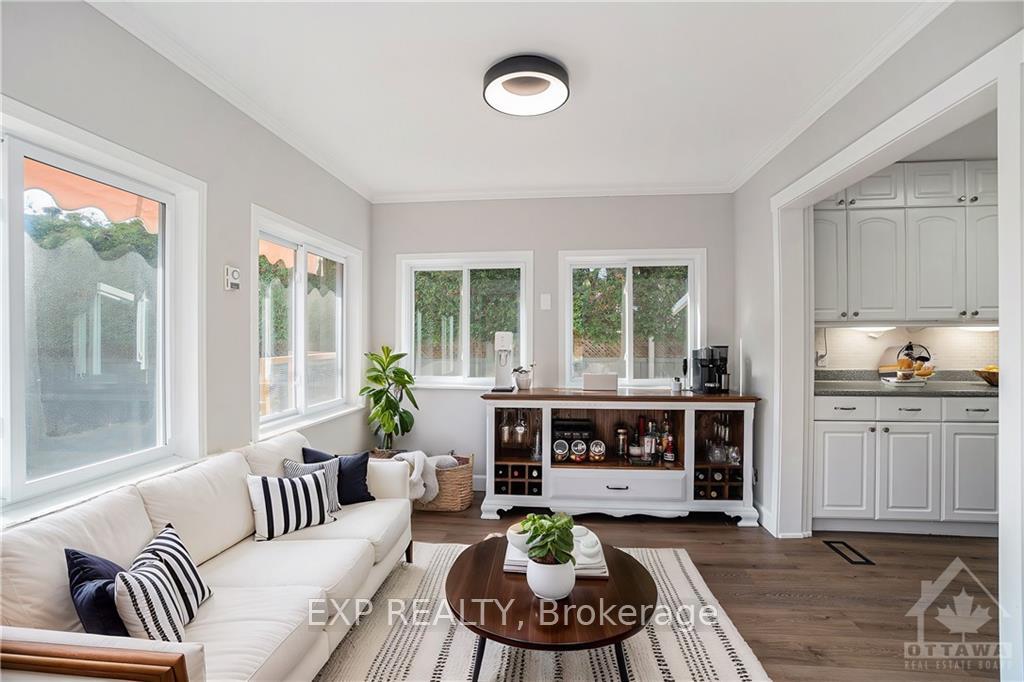 Photo 4 of 1656 Tache Way, Ottawa, Fallingbrook/Pineridge — HOMEH