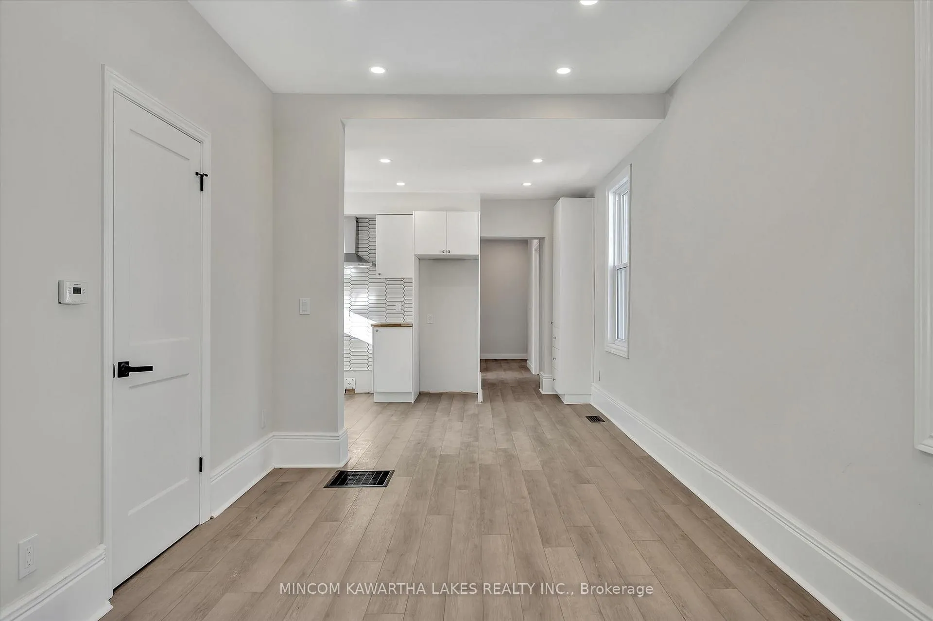 Photo 4 of 588 Wolfe Street, Peterborough, Town Ward 3 — HOMEH