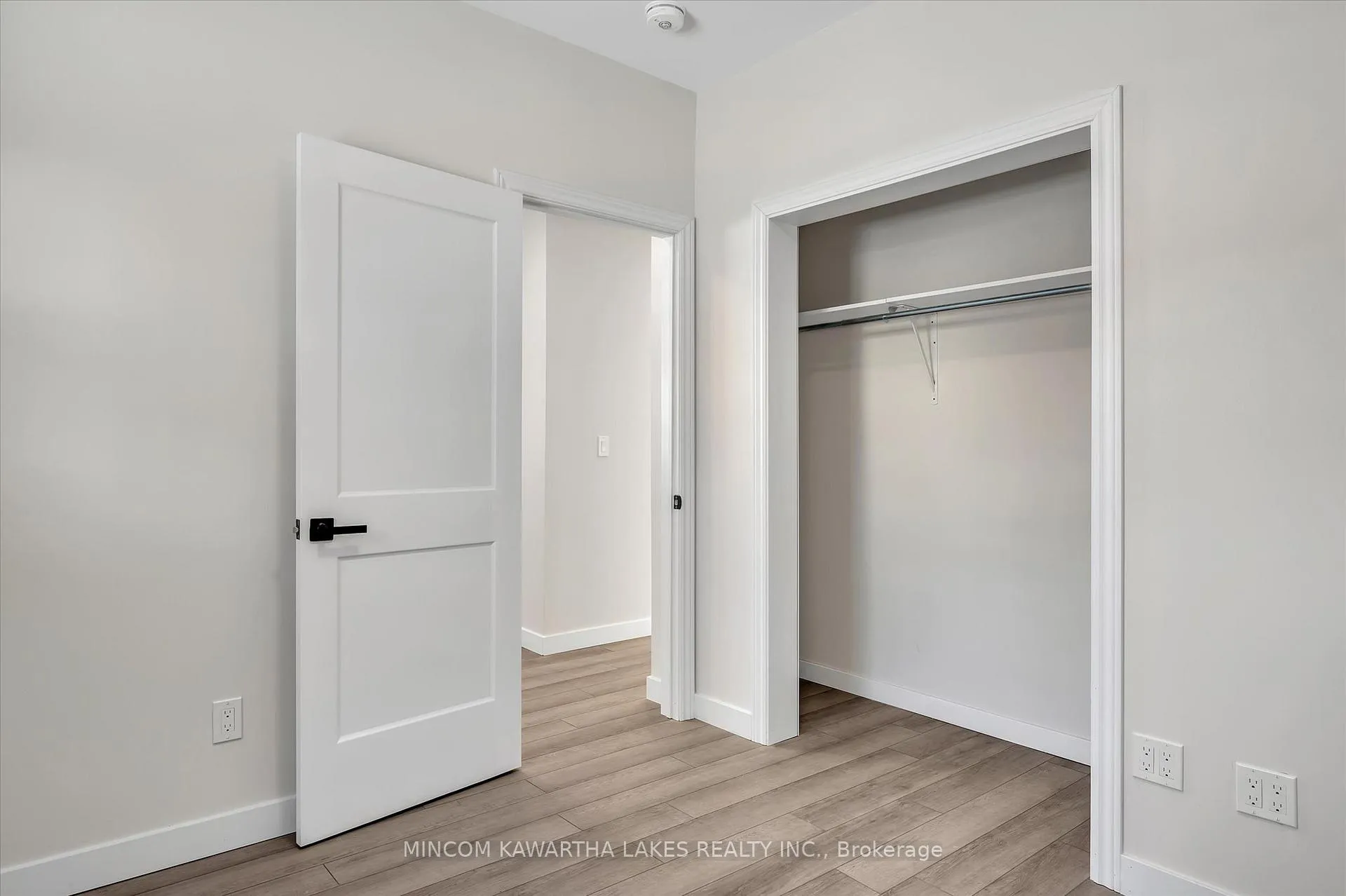 Photo 12 of 588 Wolfe Street, Peterborough, Town Ward 3 — HOMEH