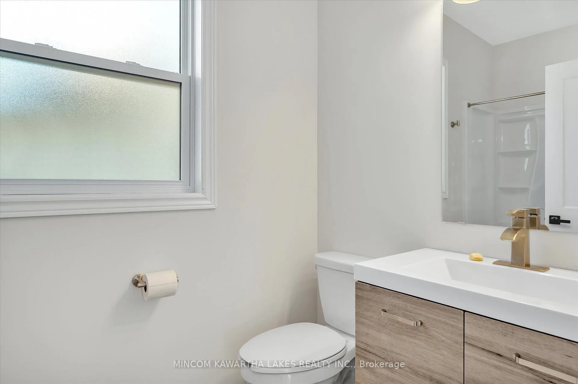 Photo 15 of 588 Wolfe Street, Peterborough, Town Ward 3 — HOMEH