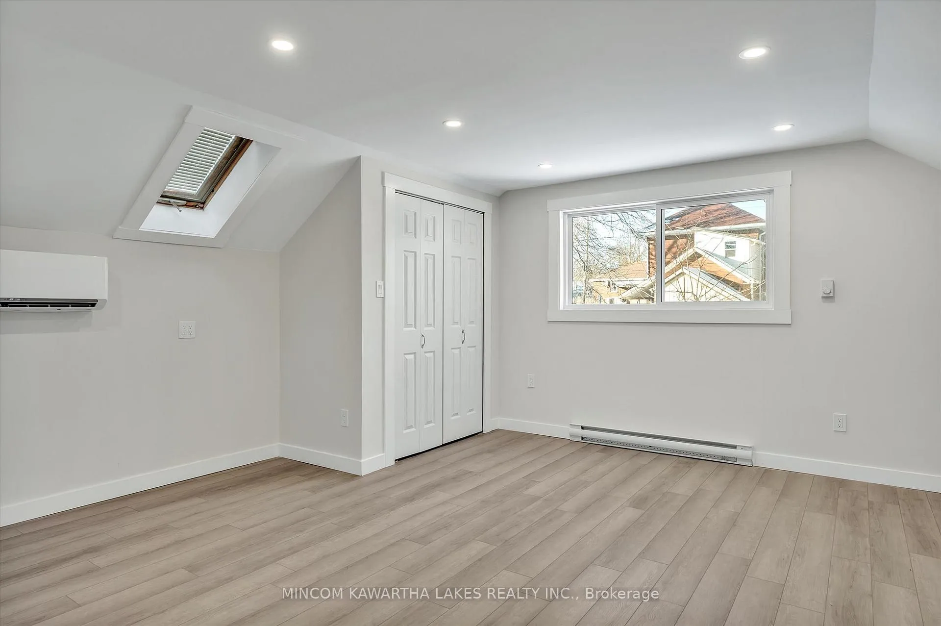 Photo 22 of 588 Wolfe Street, Peterborough, Town Ward 3 — HOMEH