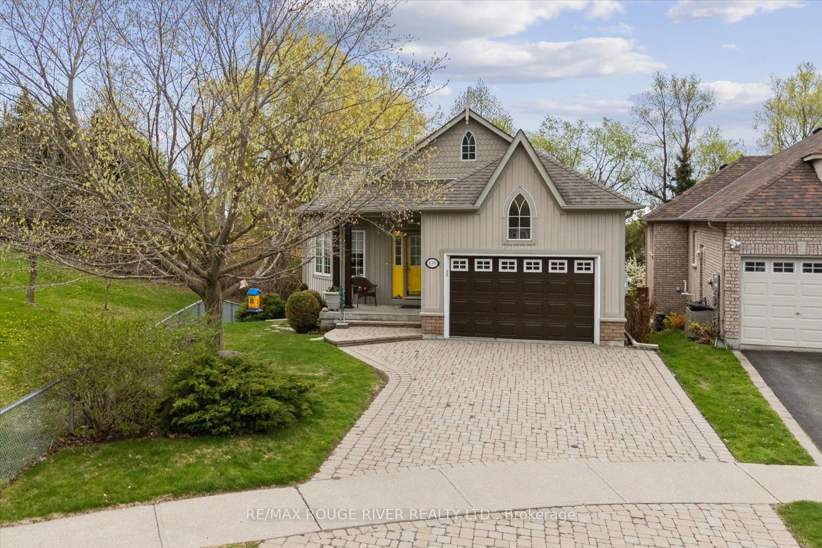 Photo 4 of 839 Greystone Court, Oshawa, Pinecrest — HOMEH