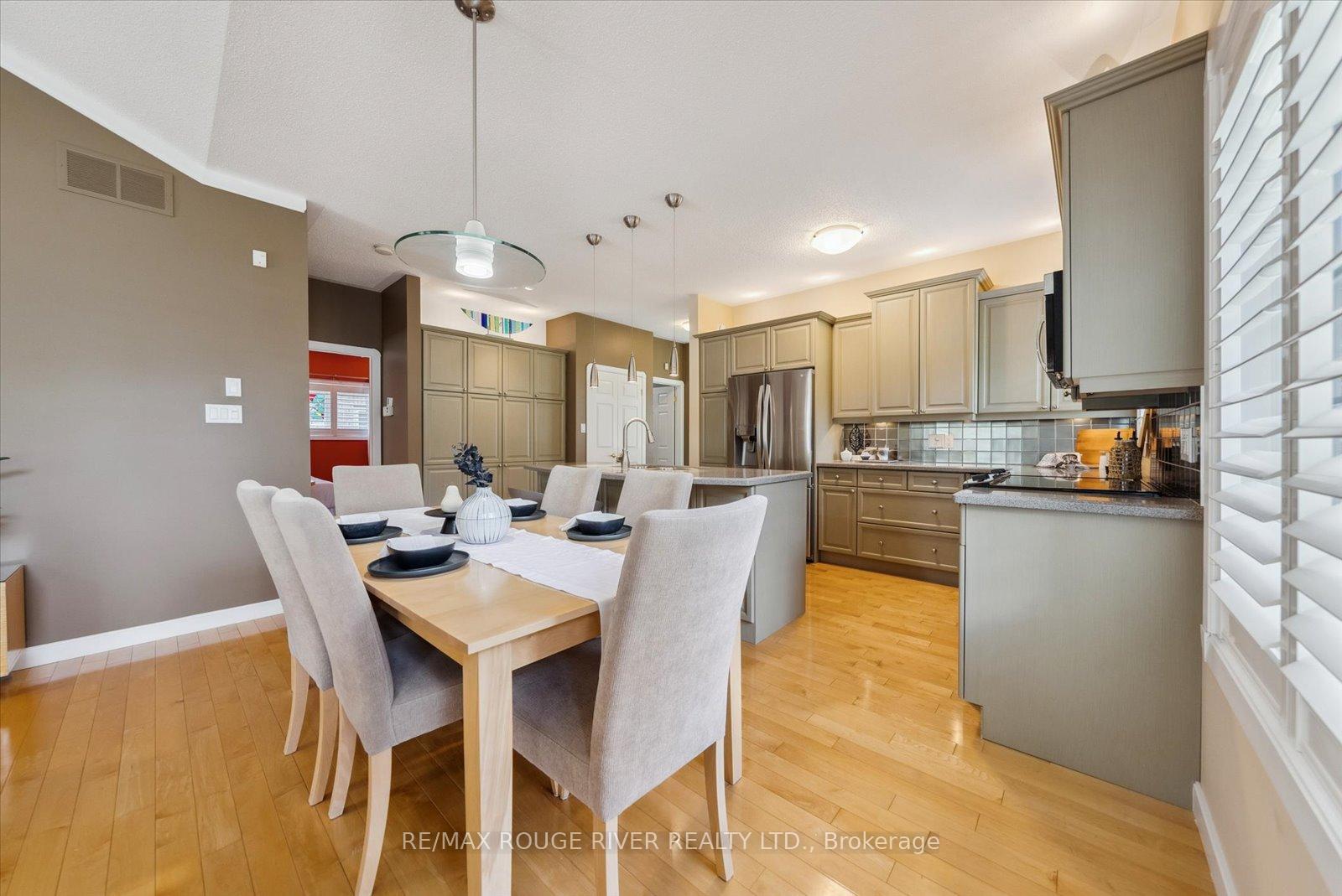 Photo 12 of 839 Greystone Court, Oshawa, Pinecrest — HOMEH