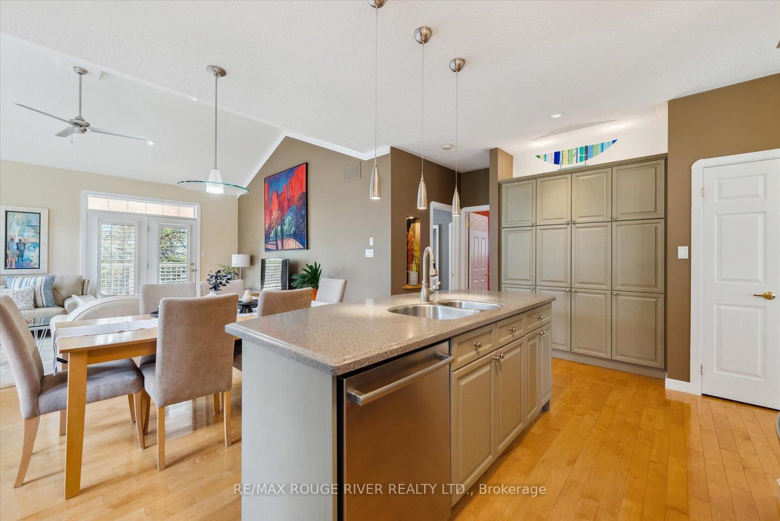 Photo 14 of 839 Greystone Court, Oshawa, Pinecrest — HOMEH