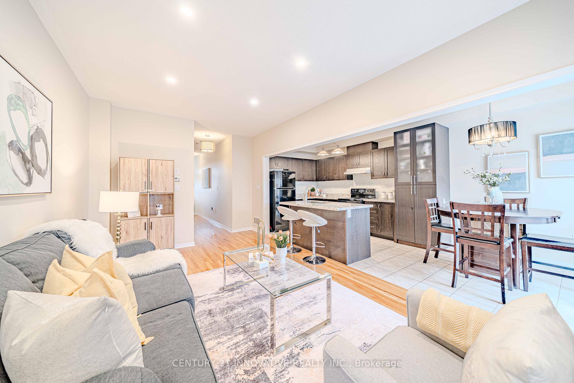 Photo 9 of 68 Gentile Circle W, Vaughan, Elder Mills — HOMEH