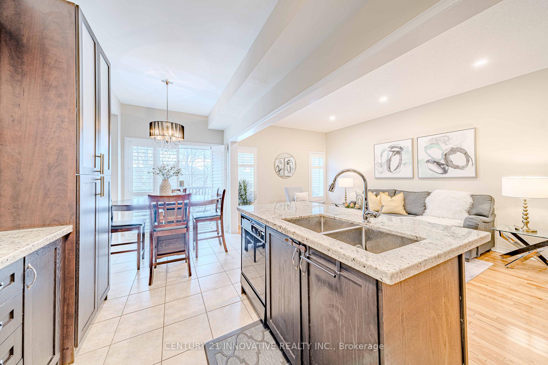Photo 15 of 68 Gentile Circle W, Vaughan, Elder Mills — HOMEH