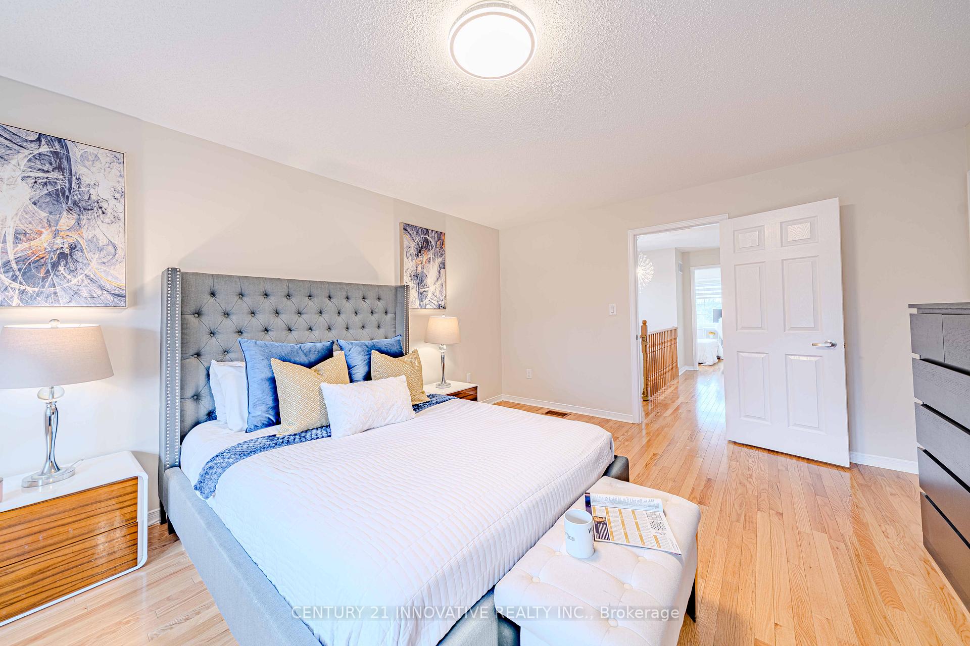 Photo 22 of 68 Gentile Circle W, Vaughan, Elder Mills — HOMEH